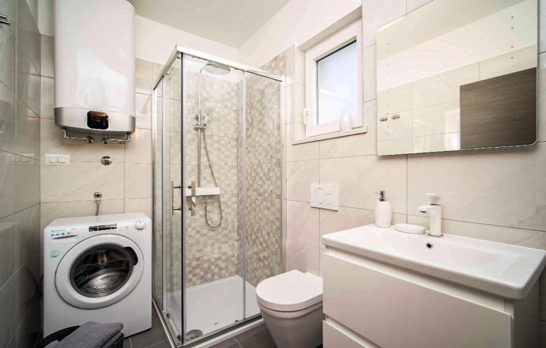 Seafront 2-Bedroom Apartment Nika - ראבץ מראה חיצוני תמונה