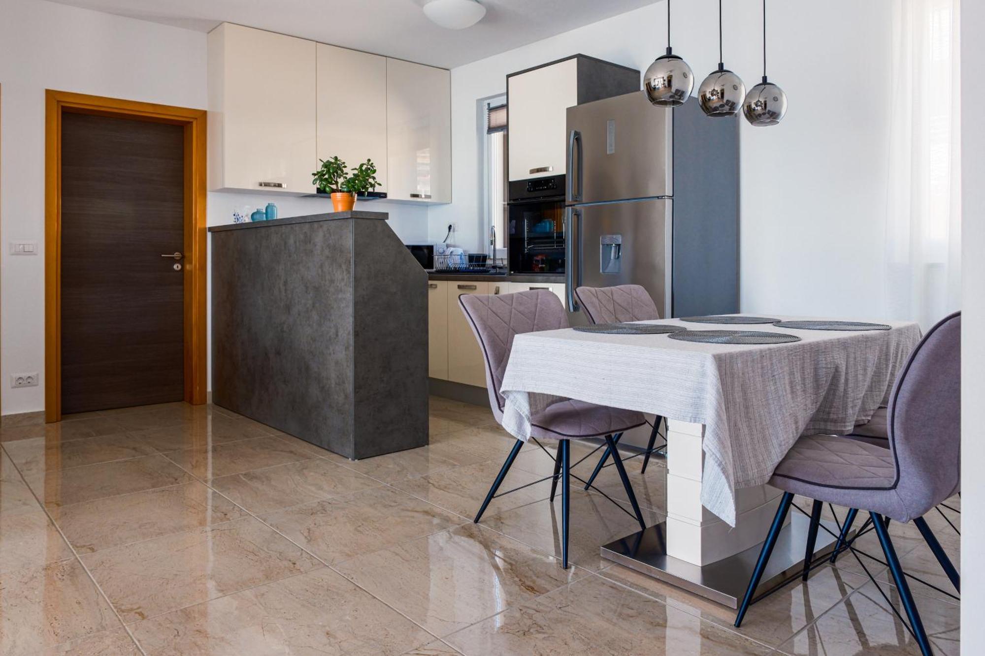 Seafront 2-Bedroom Apartment Nika - ראבץ מראה חיצוני תמונה